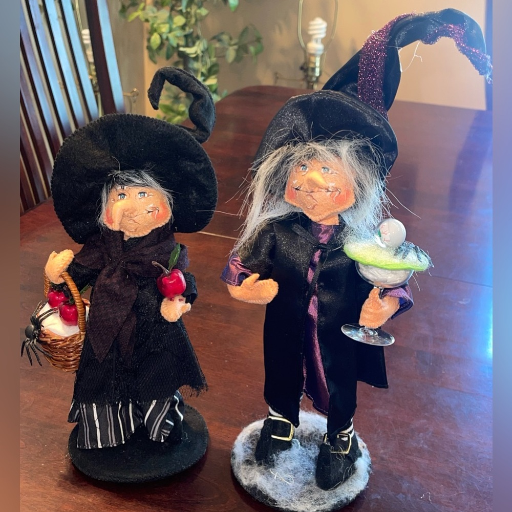 Lot Of ANNALEE Doll HALLOWEEN Hag WITCHES Cocktail Eyeball & Spider & Apple